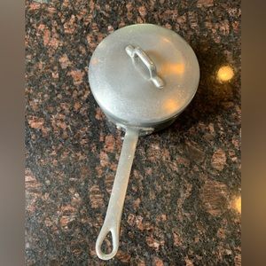 Magnalite GHC Anodized Aluminum - 1 quart pot with lid